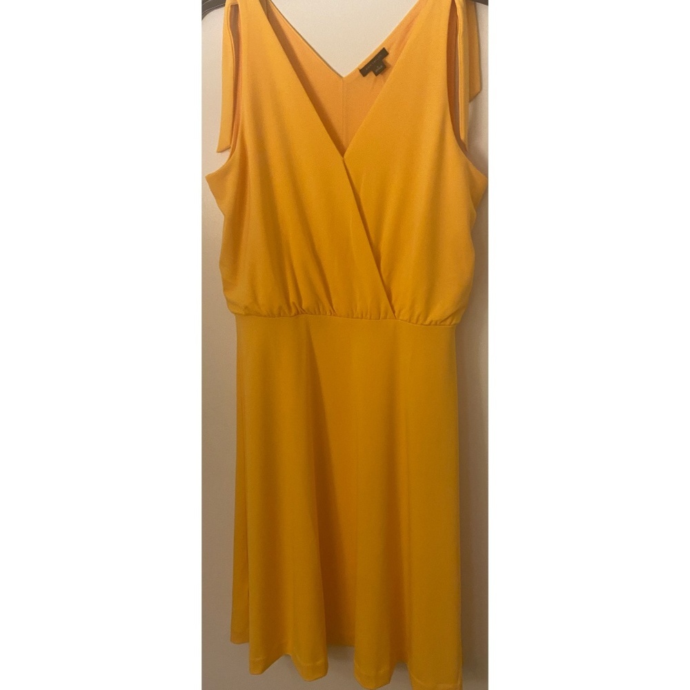 Dress - Picture 2 of 5